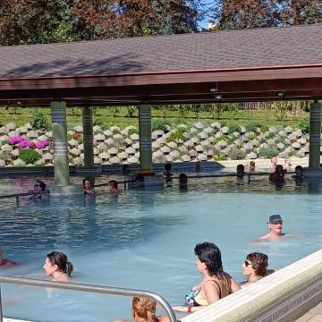 IMG-bd268e1f338b546d62be113f0e4445db-V